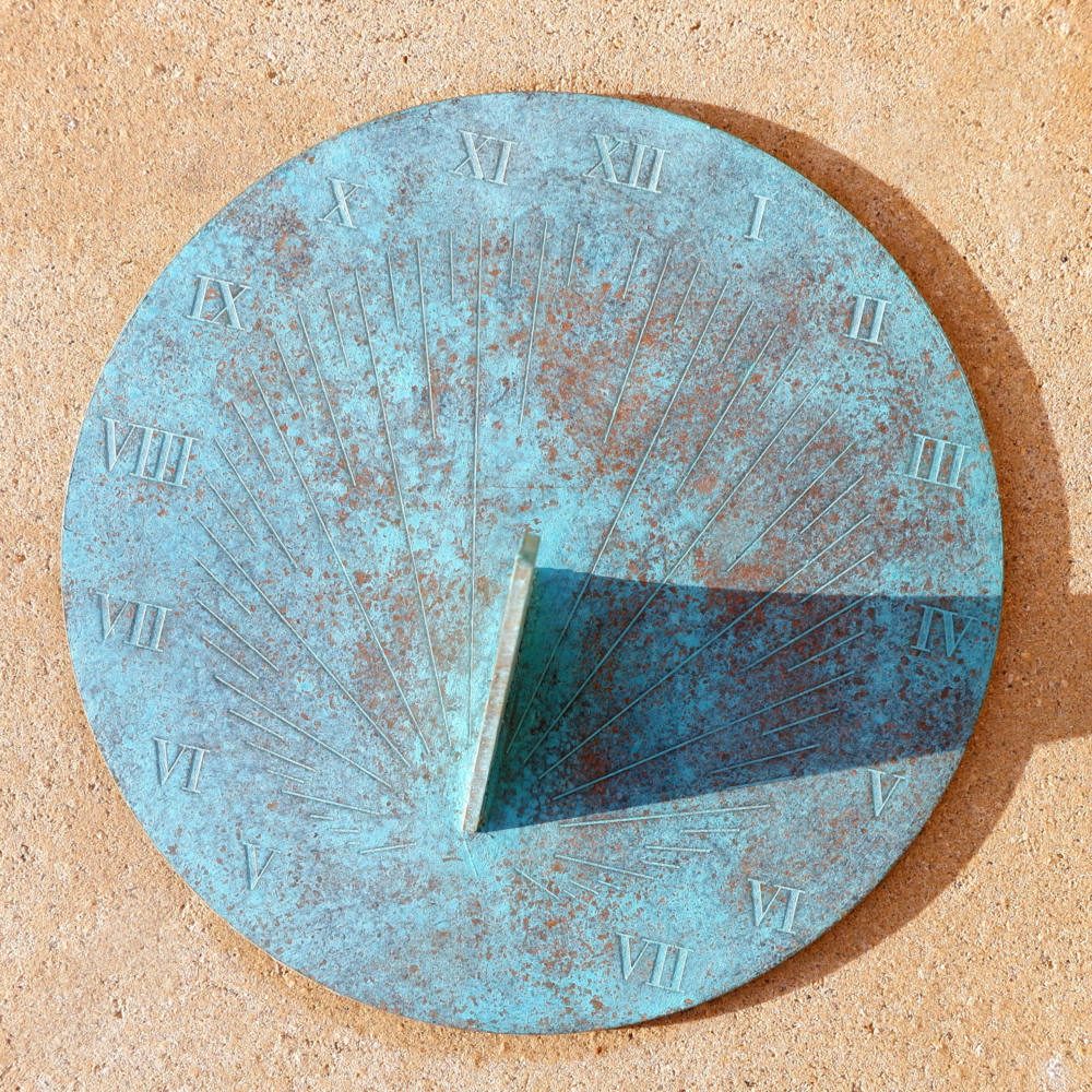 Classic Dial - Border Sundials