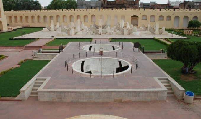 The Jai Prakash Yantra Border Sundials