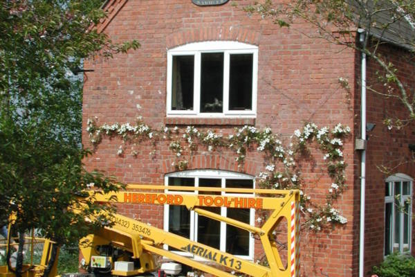 Installing-a-slate-sundial-600x400 Vertical