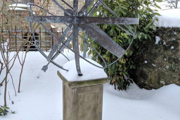 Bronze Border Sundials